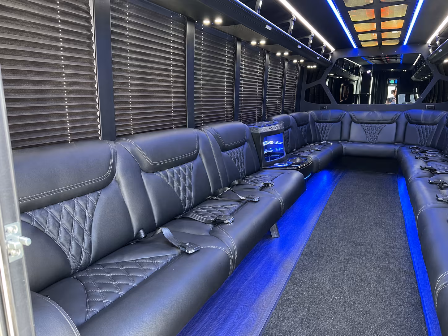 Rent a Bus to Newark Liberty International Airport