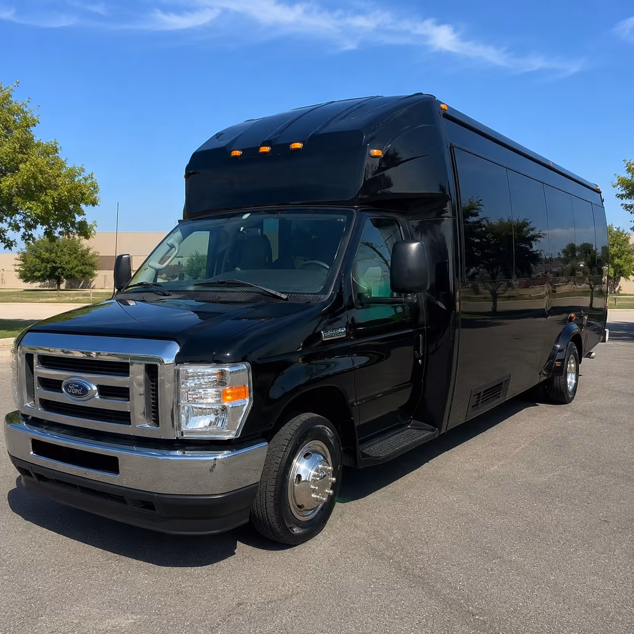 20 Passenger Party Bus Exterior