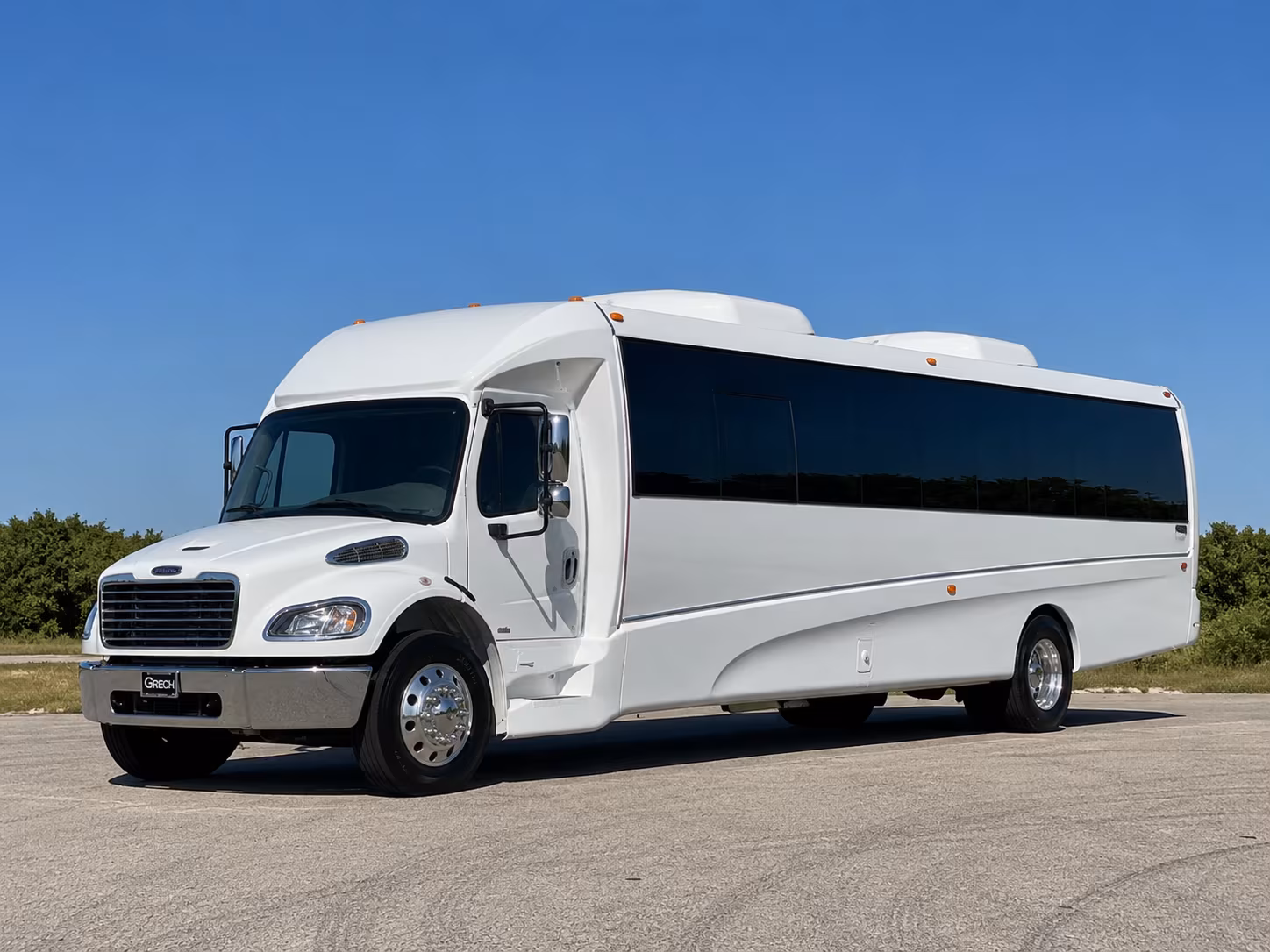 Woodbridge Winery Tour & Pub Crawl Transportation party bus exterior
